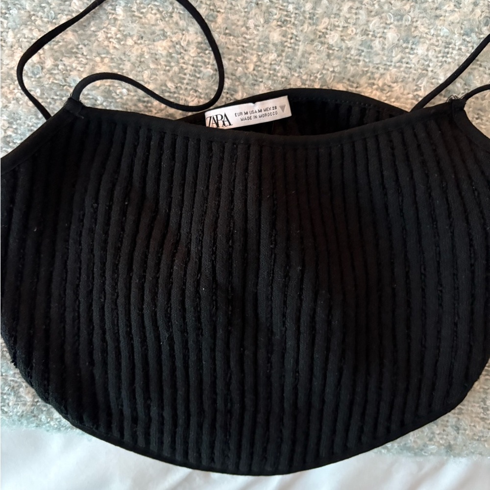 Black Ribbed Crop Top - Picture 2 of 2